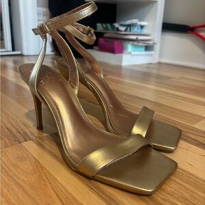 Vince Camuto -Saprenda Ankle Strap Sandals - only worn once!!
